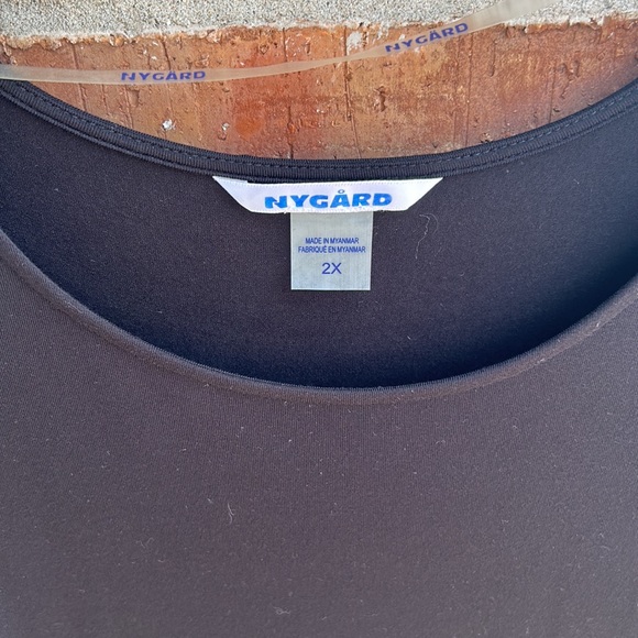 NYGARD Black Ladies 2X tunic with jeweled arm cutout details - Picture 8 of 10